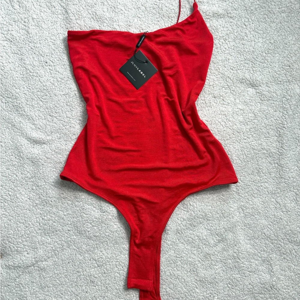 JLUX LABEL Red Skirt Set